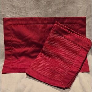 Red Woven Honeycomb Fabric Placemats Set of 4 Rectangular Holiday Dining Decor
